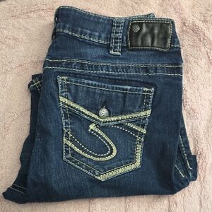 Silver Jeans Women's Dark Blue Boot Cut Jeans with Contrast Stitching